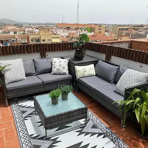 Apartamento Con Terraza Y Piscina En